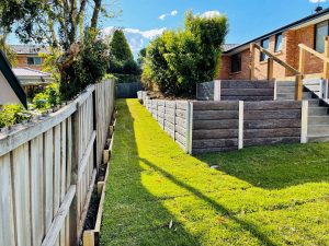 Concrete sleeper retaining wall