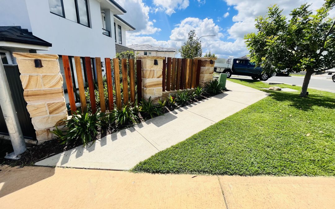 North Kellyville – Sandstone Logs Wall