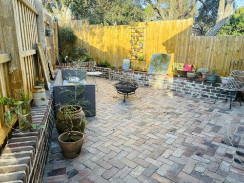 Recycled brick paved outdoor entertaining area